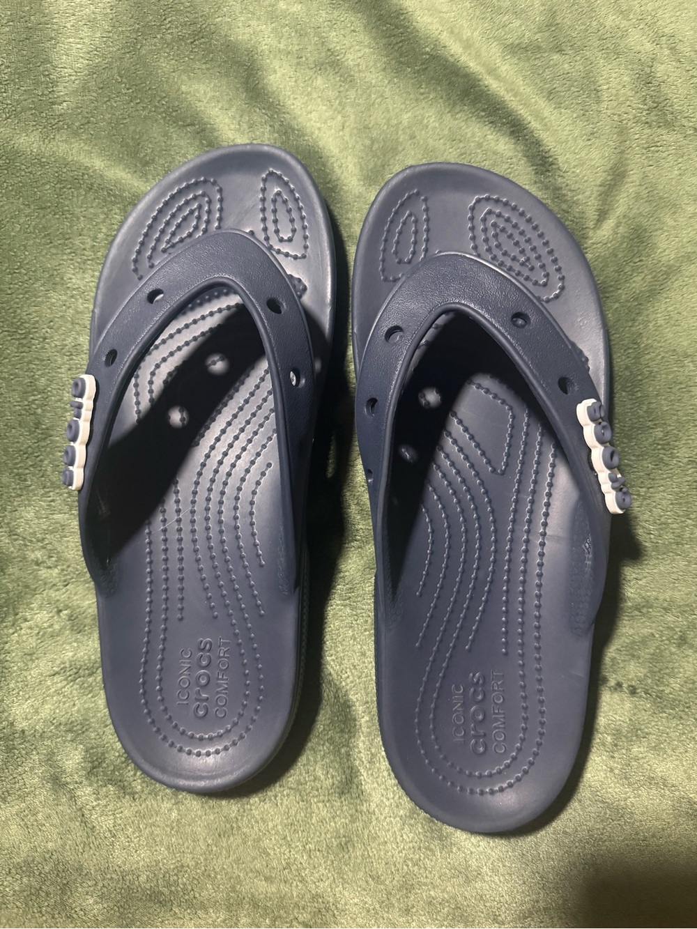 Crocs flip flops - Picture 2 of 8